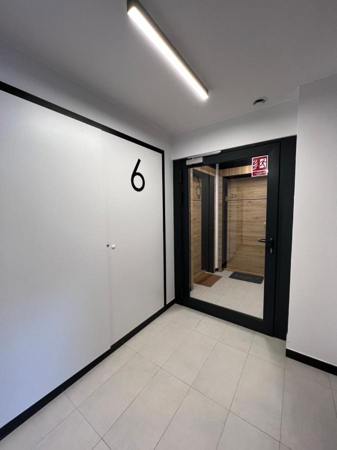 Apartament 26 Metro Apartment
